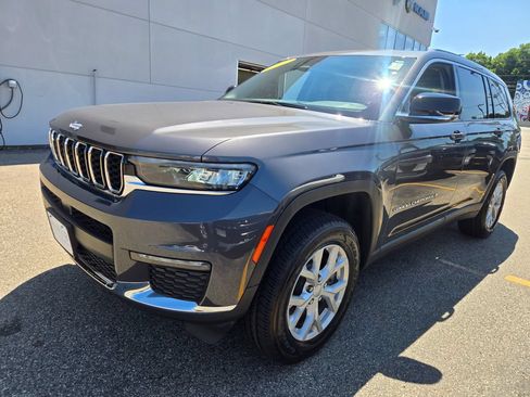Certified 2023 Jeep Grand Cherokee L Limited AWD/4WD image 2