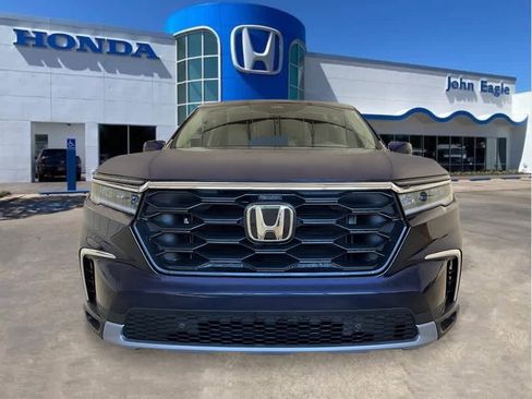 New 2025 Honda Pilot EX-L image 10
