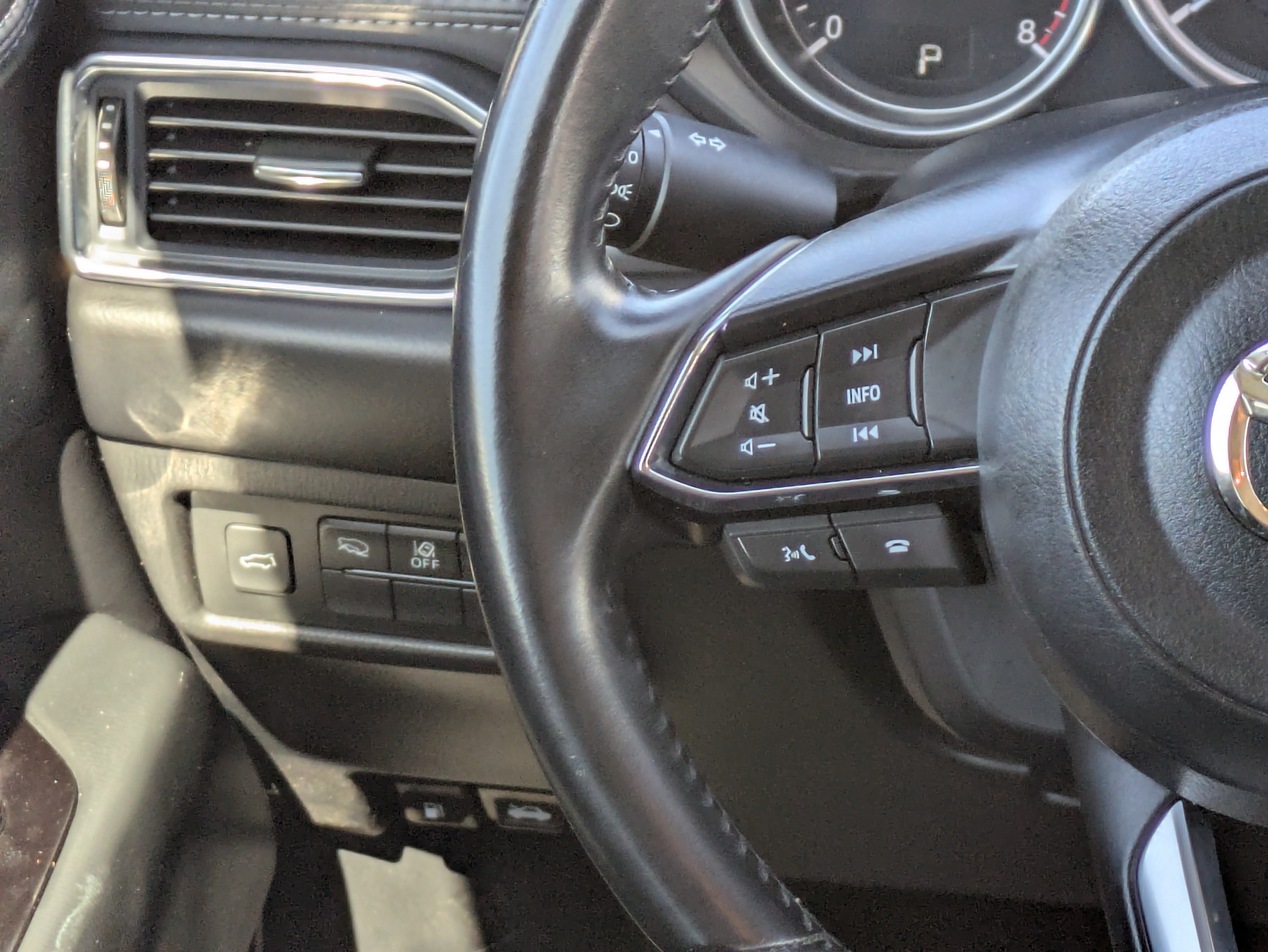 Used 2025 MAZDA CX-5 AWD 2.5 S w/ Preferred Package image 23