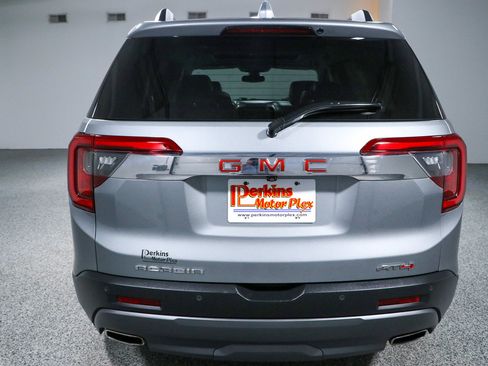 Used 2023 GMC Acadia AT4 w/ Technology Package AWD/4WD image 8
