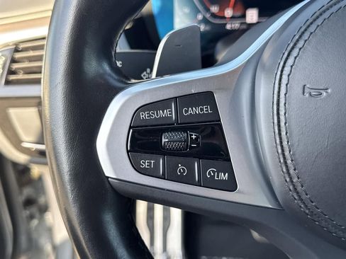 Used 2022 BMW M550i xDrive w/ Dynamic Handling Package image 11