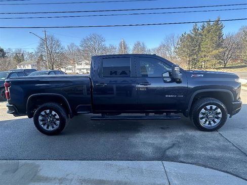 Certified 2024 Chevrolet Silverado 2500 Custom w/ Custom Value Package AWD/4WD image 7