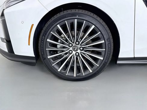 New 2026 Lexus ES 350e w/ Cold Area Package FWD image 23