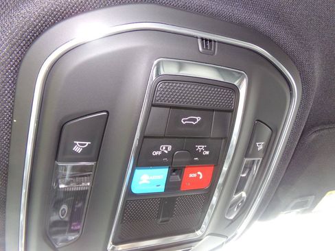 Used 2024 Jeep Grand Cherokee Limited w/ Trailer Tow Package AWD/4WD image 24