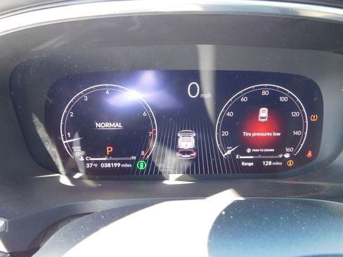 Used 2023 Acura MDX Technology image 6