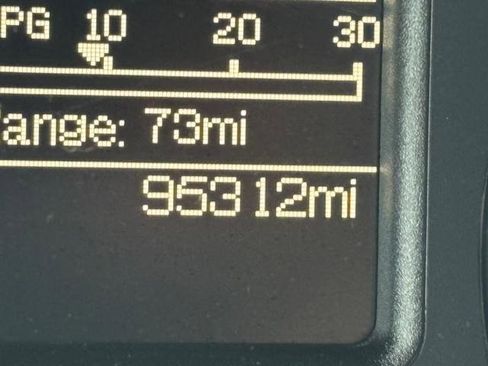 Used 2015 RAM 1500 Express image 25