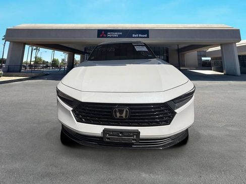 Used 2024 Honda Accord Sport image 2