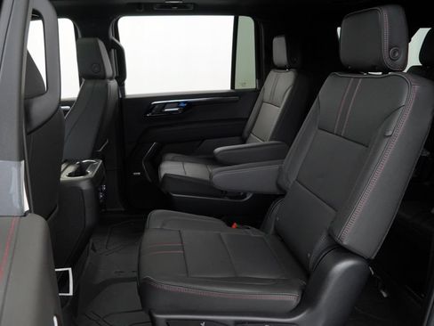 New 2026 Chevrolet Suburban RST w/ Comfort Package AWD/4WD image 11