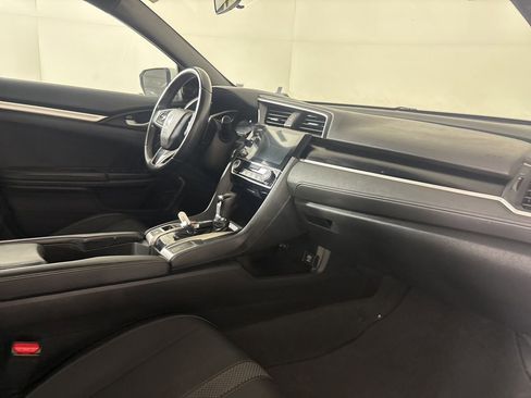 Used 2021 Honda Civic Sport image 28