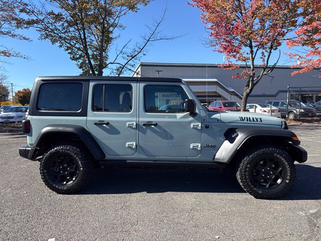 Used 2023 Jeep Wrangler Unlimited w/ Cold Weather Group AWD/4WD image 17
