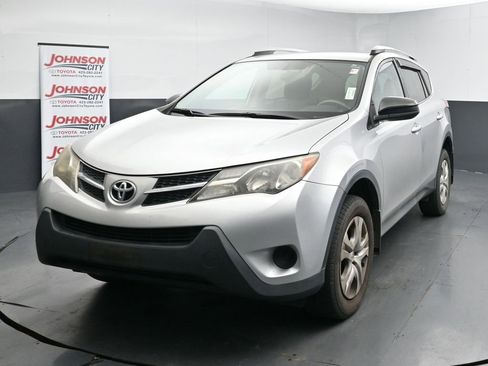 Used 2014 Toyota RAV4 LE image 4