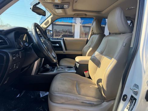 Used 2016 Toyota 4Runner Limited image 11