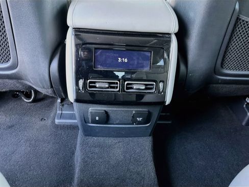 Used 2025 Lincoln Aviator AWD w/ Equipment Group 101A image 26