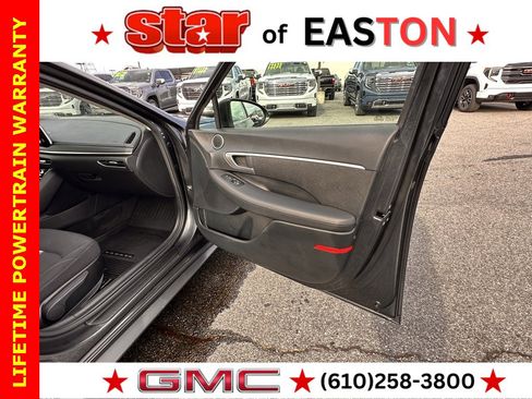 Used 2022 Hyundai Sonata SE image 11