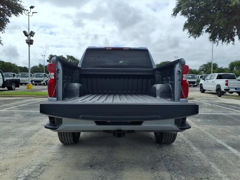 New 2026 Chevrolet Silverado 1500 Custom RWD image 12
