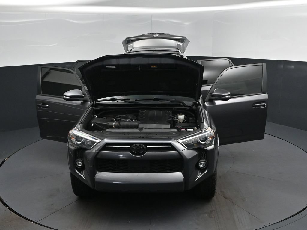 Used 2021 Toyota 4Runner SR5 Premium w/ Moonroof Package RWD image 52