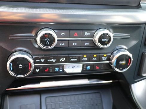Used 2025 Ford F150 Lariat w/ Equipment Group 502A High AWD/4WD image 24