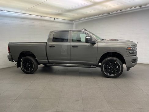 New 2026 RAM 2500 Tradesman AWD/4WD image 2