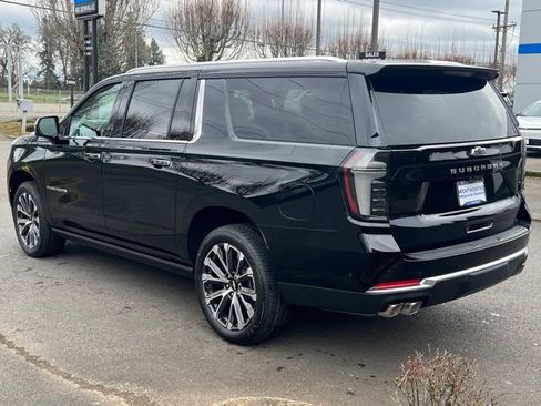 New 2026 Chevrolet Suburban High Country AWD/4WD image 5