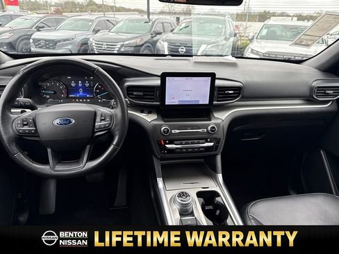 Used 2020 Ford Explorer XLT w/ Equipment Group 202A image 14