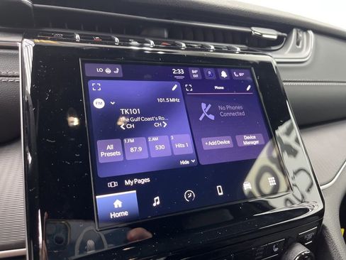 New 2025 Jeep Grand Cherokee 4WD image 15