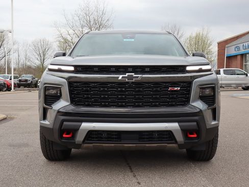 New 2026 Chevrolet Traverse Z71 w/ Enhanced Driving Package image 8