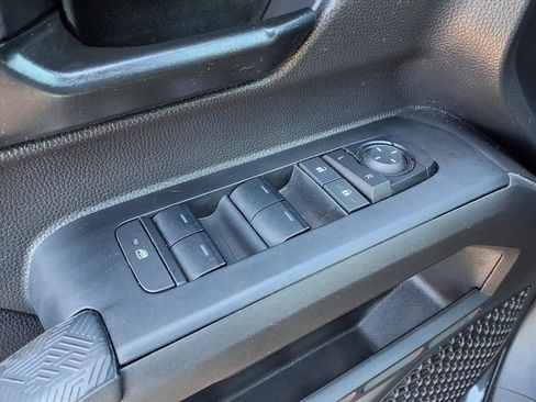 Certified 2024 Toyota Tacoma SR image 22