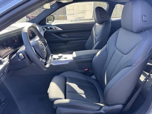 Used 2025 BMW 430i Coupe w/ Convenience Package image 11