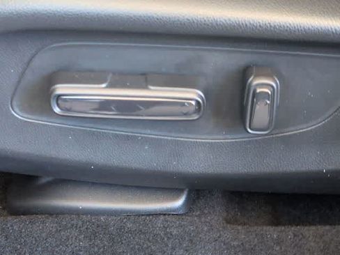 Used 2025 Acura ADX FWD image 18