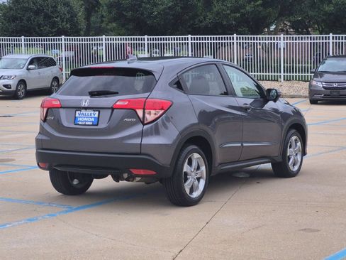 Used 2016 Honda HR-V EX image 6