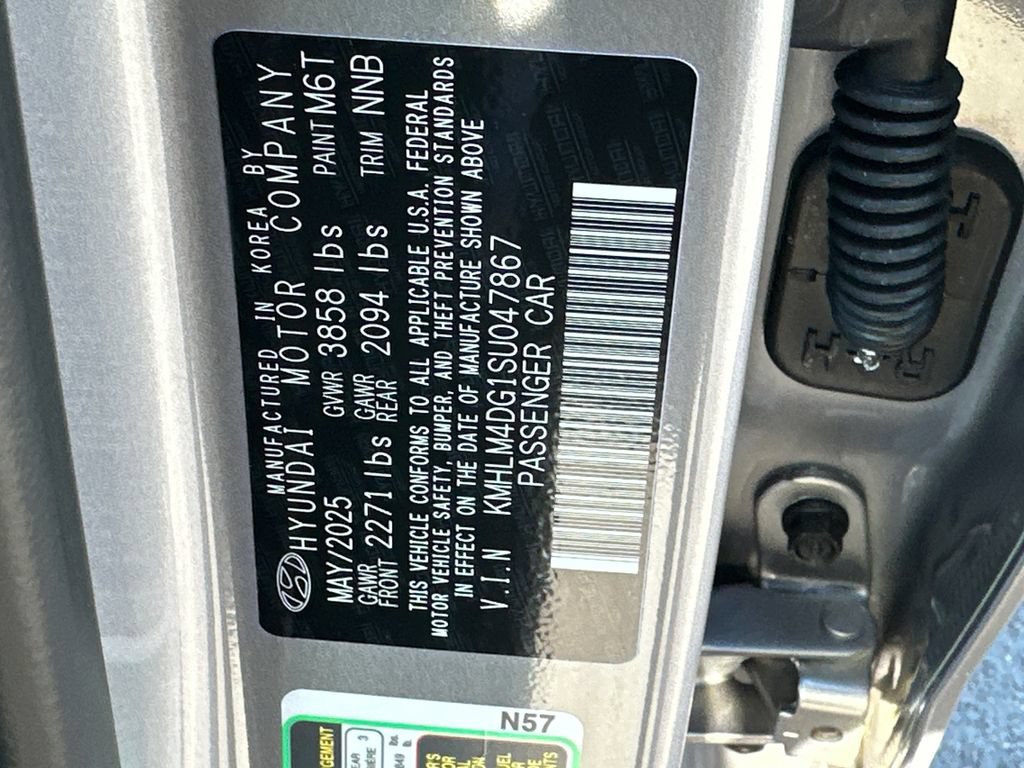 Certified 2025 Hyundai Elantra Sport FWD image 36