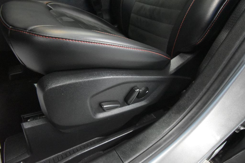 Used 2024 Ford Edge ST-Line AWD/4WD image 6