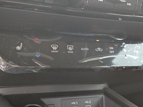 New 2026 Nissan Kicks SR w/ Cold Weather Package FWD image 13