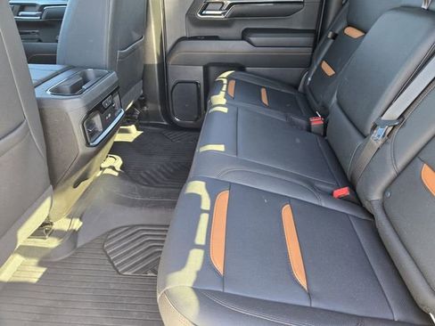 Used 2024 GMC Sierra 1500 AT4 w/ Technology Package image 30