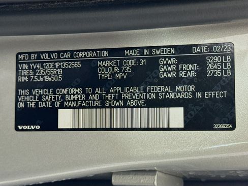 Used 2023 Volvo XC60 B5 Plus FWD image 40