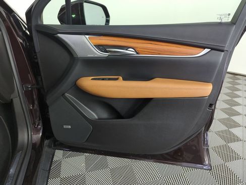Used 2021 Cadillac XT5 Premium Luxury FWD image 35