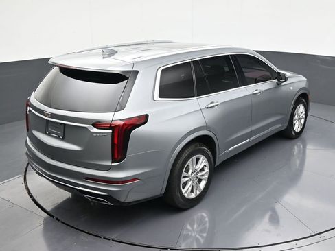 Certified 2023 Cadillac XT6 Luxury FWD image 16