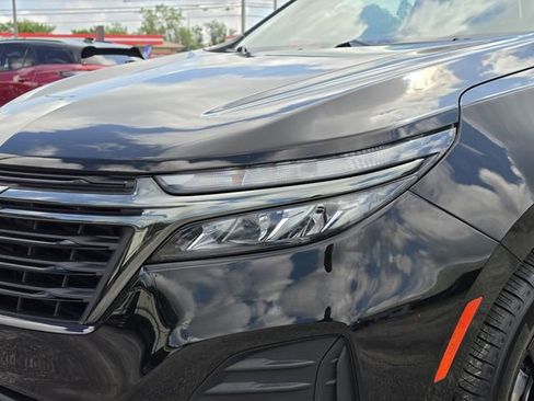 Used 2024 Chevrolet Equinox LS w/ LS Convenience Package FWD image 9