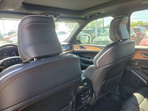 Used 2023 Jeep Grand Cherokee Summit AWD/4WD image 13