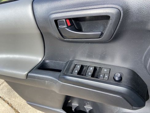 Used 2023 Toyota Tacoma SR AWD/4WD image 45