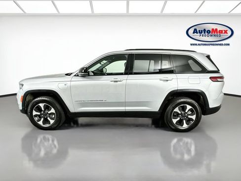 Used 2024 Jeep Grand Cherokee Limited 4xe AWD/4WD image 9