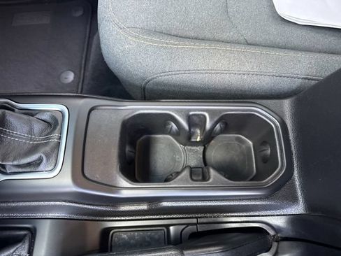 Used 2024 Jeep Wrangler Unlimited Sahara AWD/4WD image 25