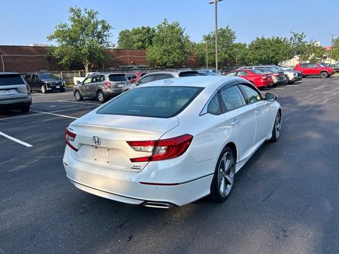 Used 2020 Honda Accord Touring image 5