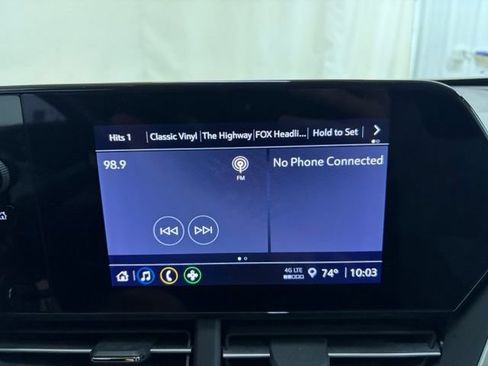 Used 2024 Chevrolet Trax RS w/ Driver Confidence Package FWD image 42