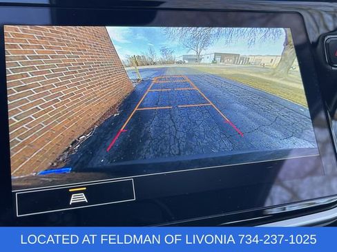 Used 2023 Chevrolet Bolt EUV LT w/ Comfort Package image 14