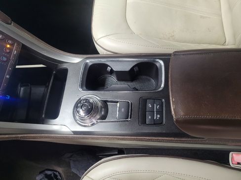 Used 2018 Ford Fusion Energi Platinum image 26