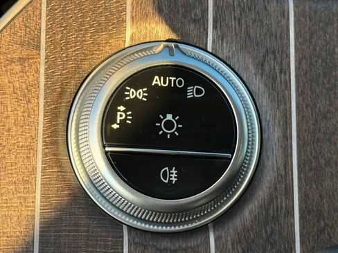 Certified 2025 Mercedes-Benz E 350 4MATIC Sedan image 32