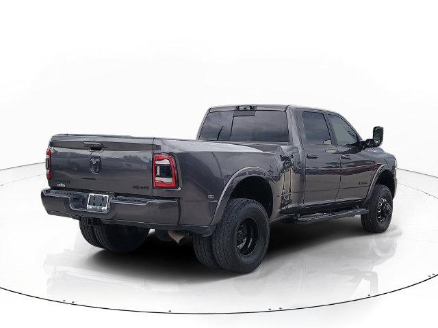 Used 2022 RAM 3500 Laramie w/ Night Edition AWD/4WD image 5