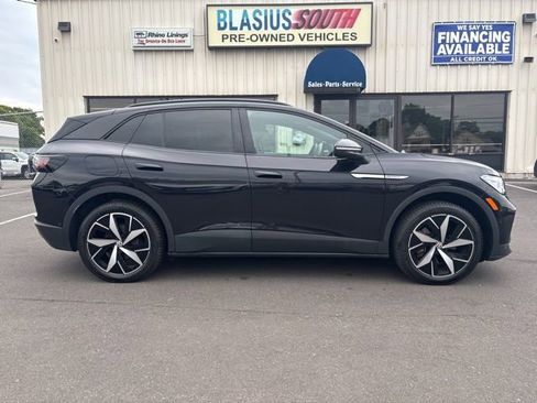 Used 2023 Volkswagen ID.4 Pro S AWD/4WD image 2