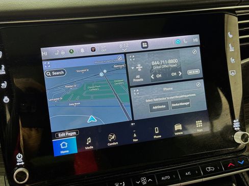 Used 2022 Jeep Wagoneer Series III w/ Premium Group I image 18